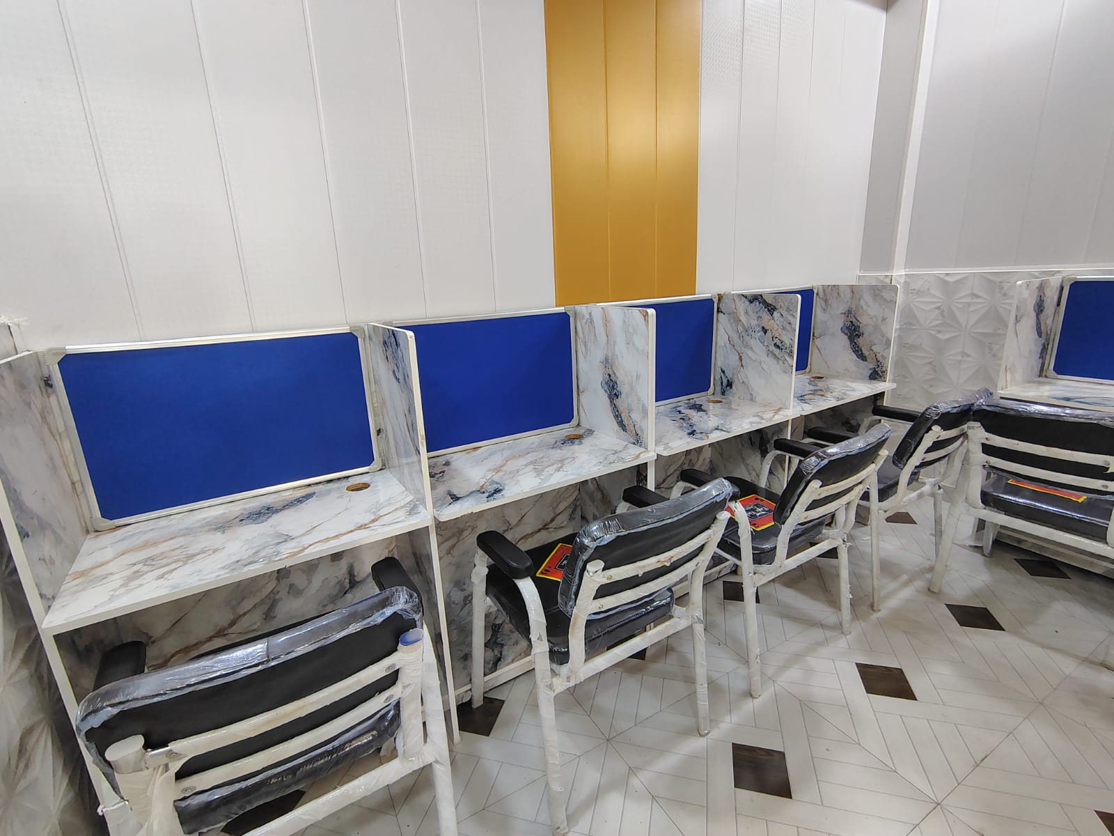 Virtual Vibe Office Hub