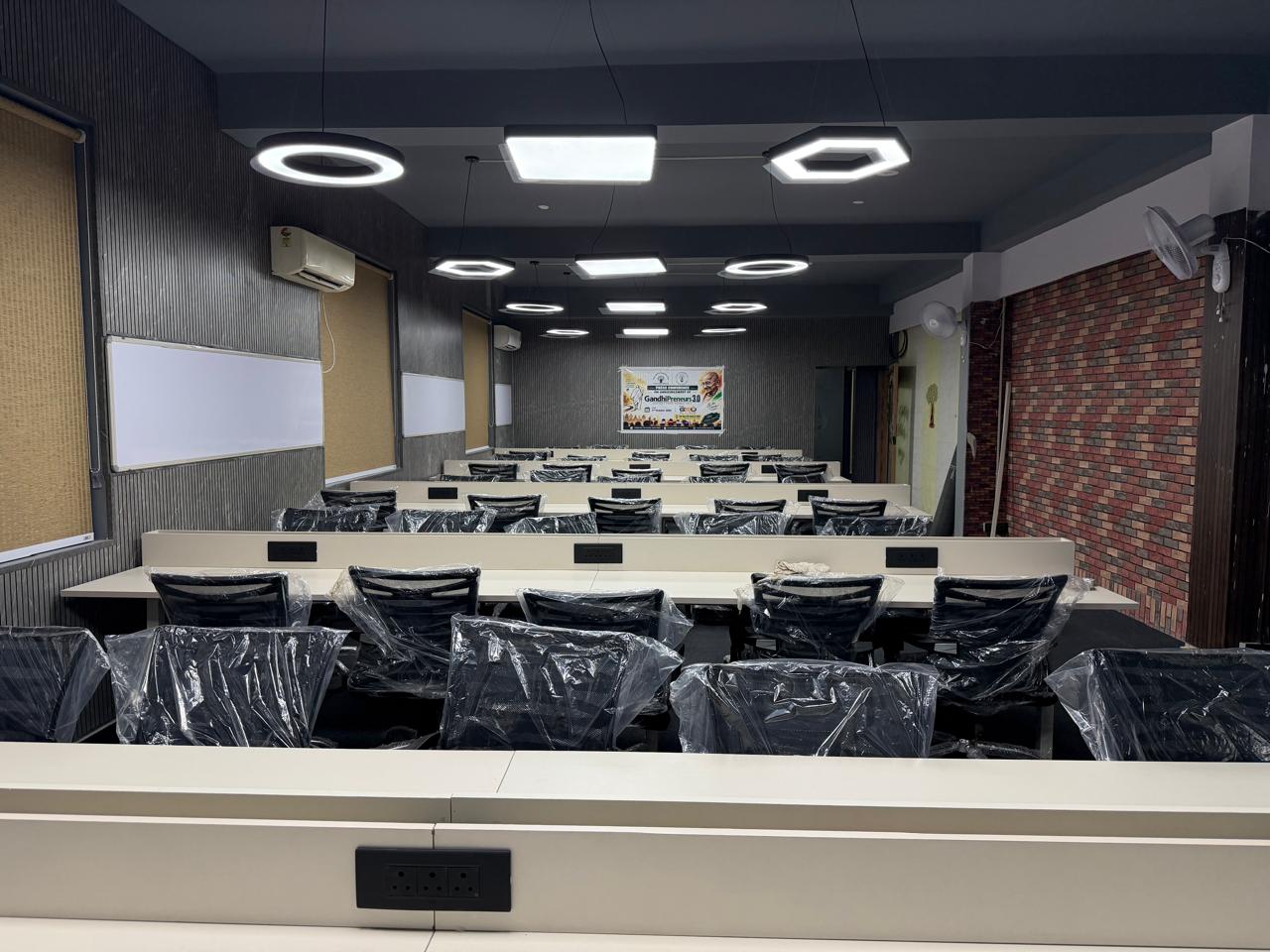 Get Set Office - Sector 63